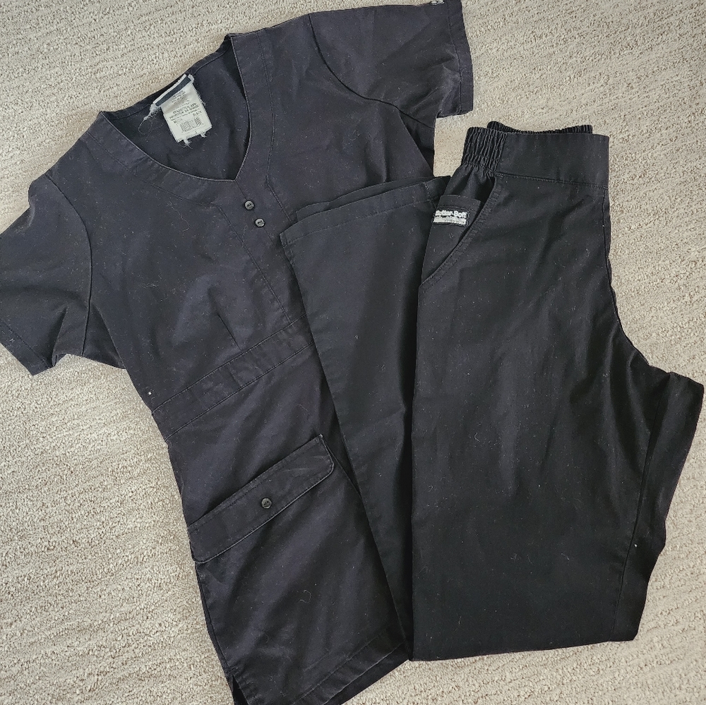 Butter-soft black Scrub set - Picture 6 of 7